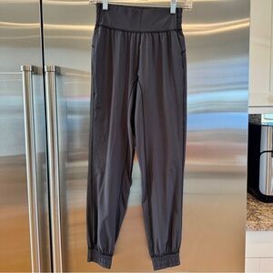 EUC Lululemon Dark Grey Women’s Joggers Lightweight Pants
